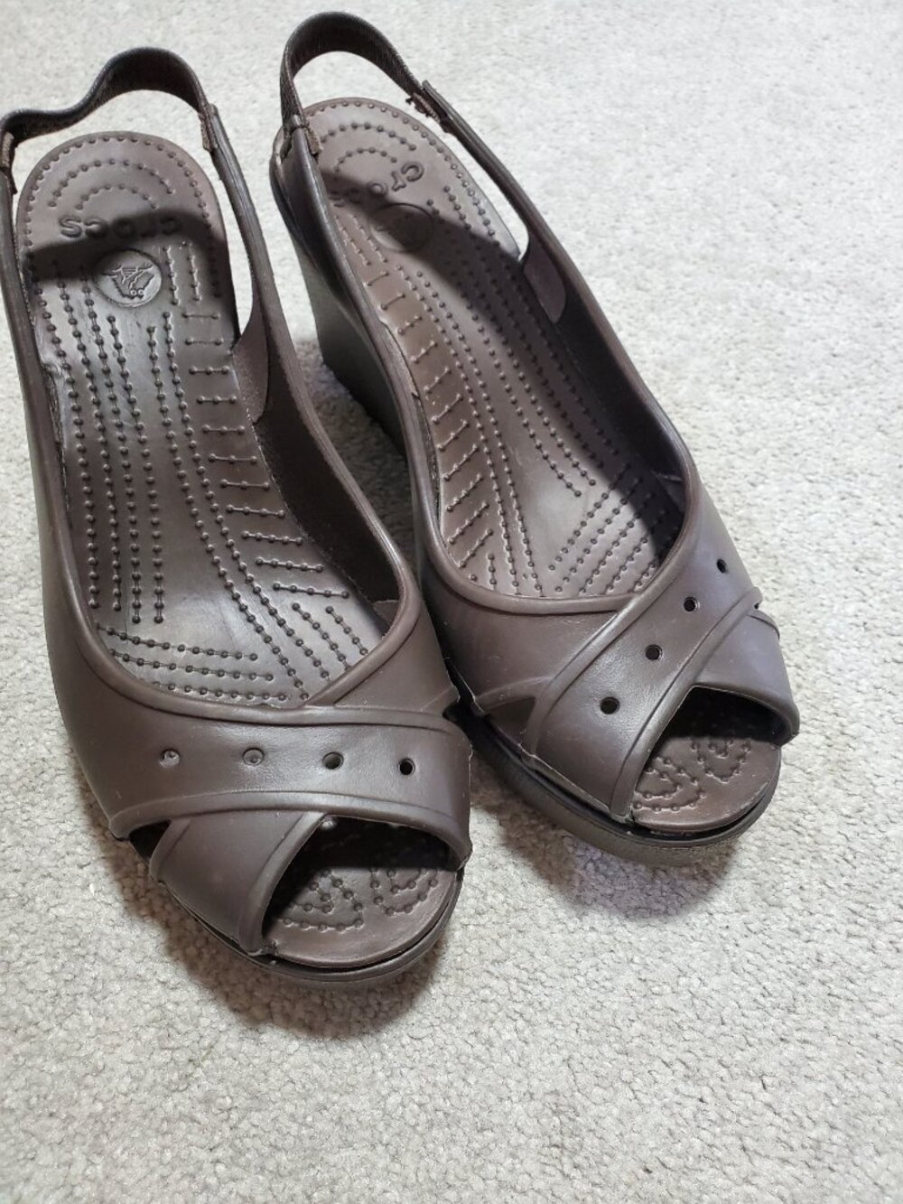 CROCS Farrah Wedge Sandals Brown Sz 9 Slingback Platform Peep Toe Summer Beach - Picture 6 of 14